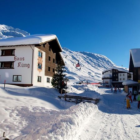 Haus Kueng Bed & Breakfast Zürs Dış mekan fotoğraf