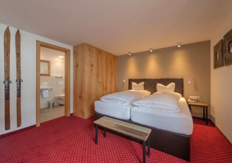 Haus Kueng Bed & Breakfast Zürs Dış mekan fotoğraf