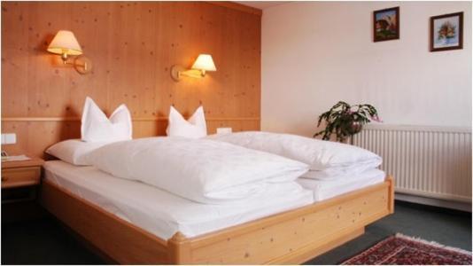 Haus Kueng Bed & Breakfast Zürs Dış mekan fotoğraf