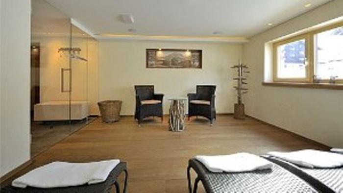 Haus Kueng Bed & Breakfast Zürs Dış mekan fotoğraf